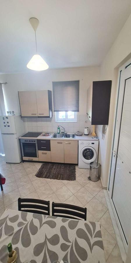 Retas Apartment Kremasti  Bagian luar foto
